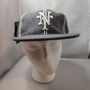 NWT New York Cubans Negro League Baseball museum fitted cap size 7 Gray